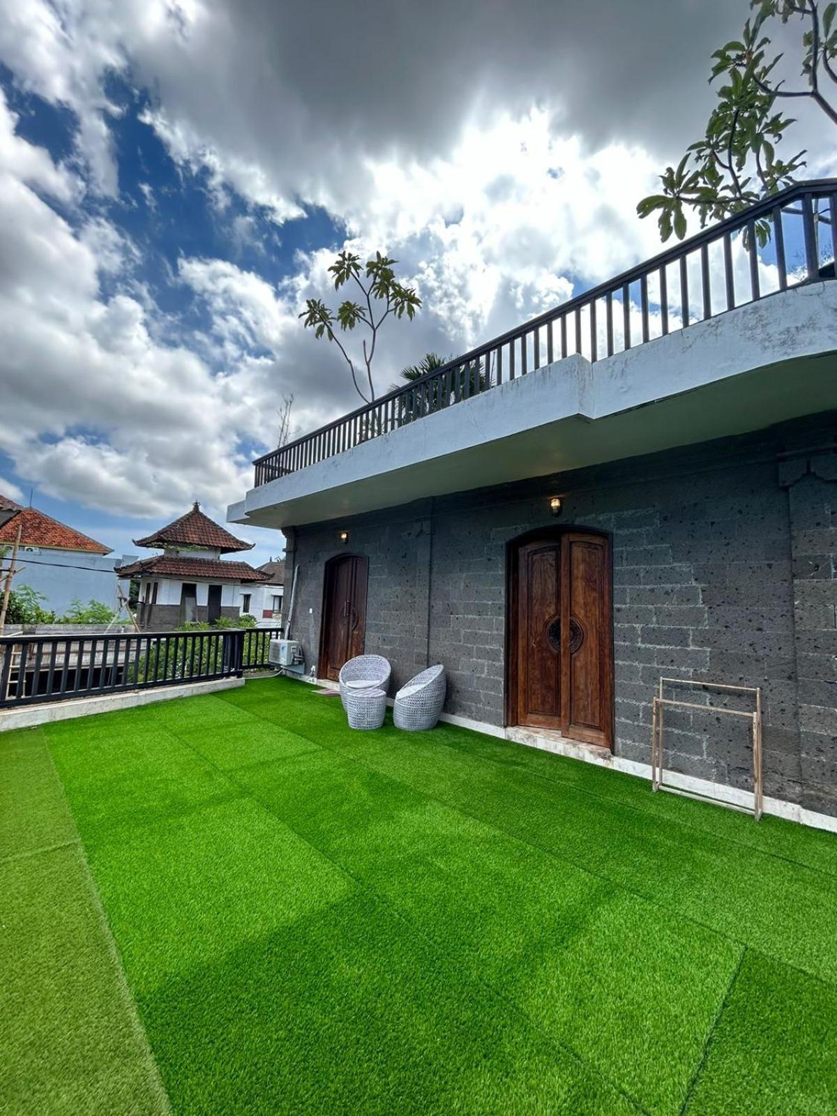 Puri Ratu Jimbaran Exterior foto