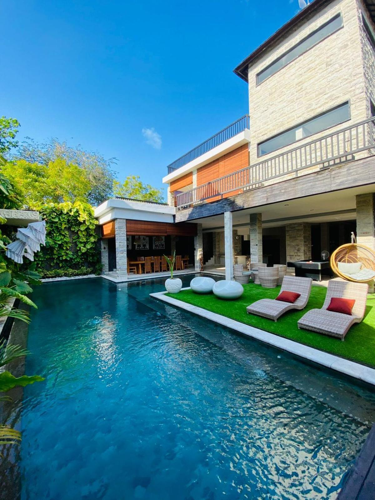 Puri Ratu Jimbaran Exterior foto